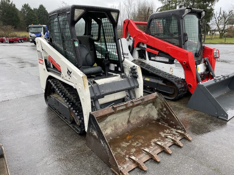 MNS BOBCAT T110 mini chargeuse a chenilles