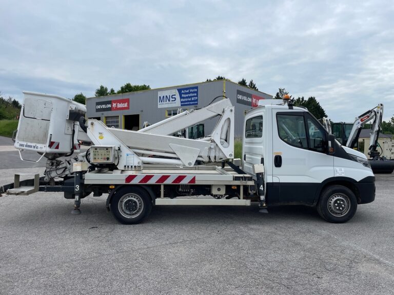 nacelle sur camion 20 m Multitel MX 200 DS